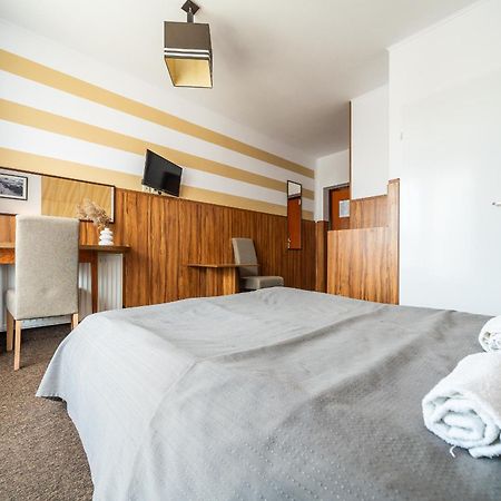 Max Apartamenty - Pokoje - Domki - Restauracja - Basen Großmöllen Exterior foto