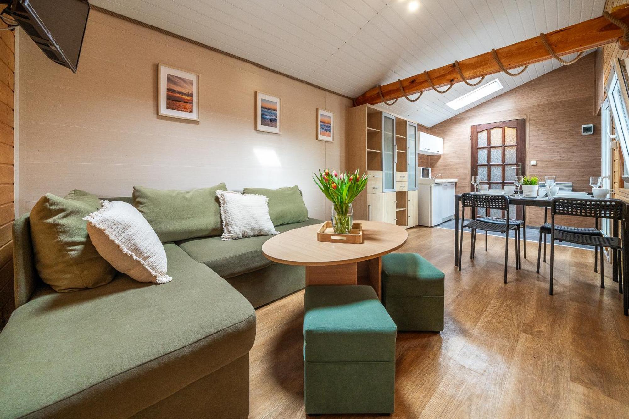 Max Apartamenty - Pokoje - Domki - Restauracja - Basen Großmöllen Exterior foto