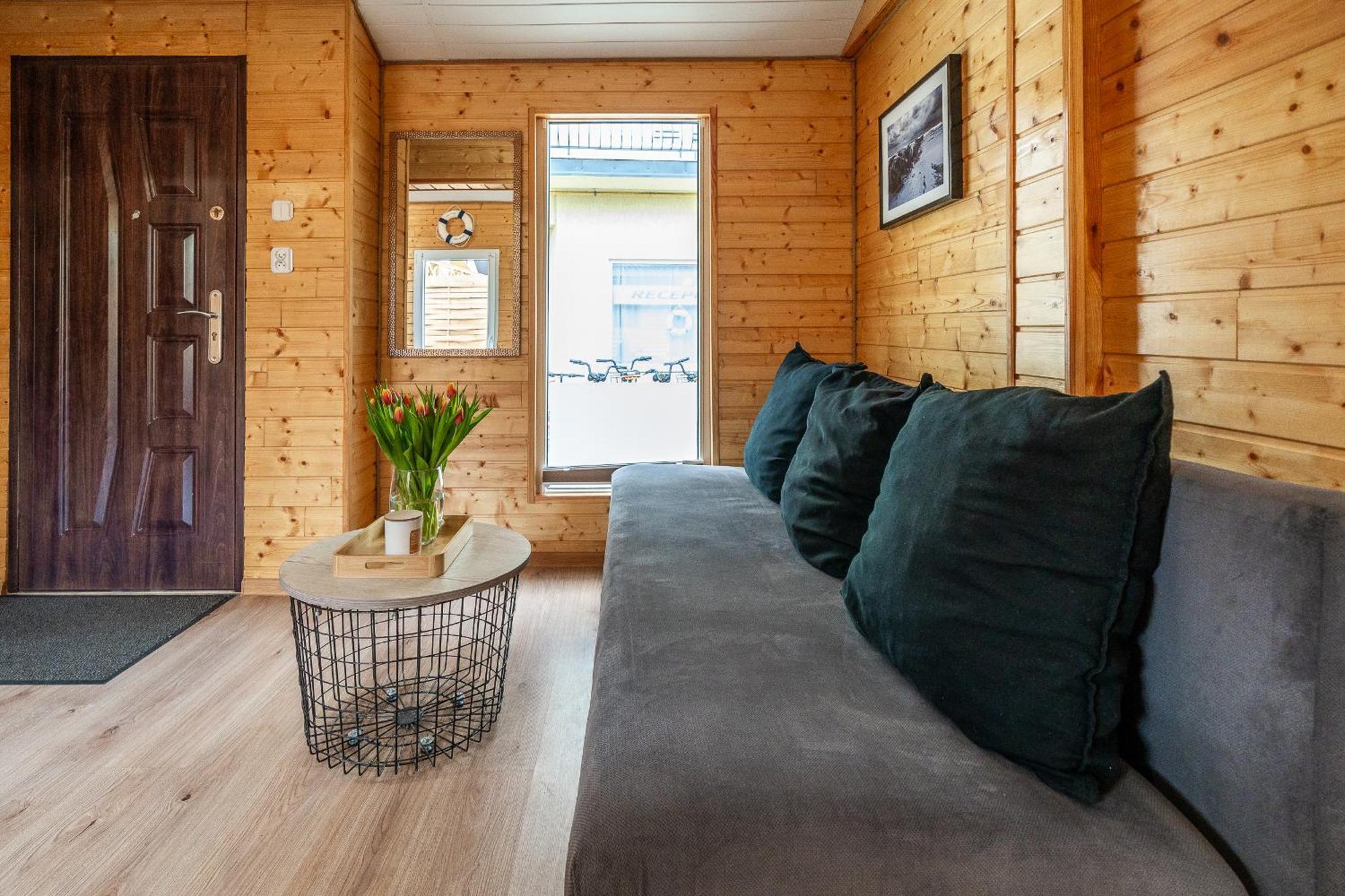 Max Apartamenty - Pokoje - Domki - Restauracja - Basen Großmöllen Exterior foto