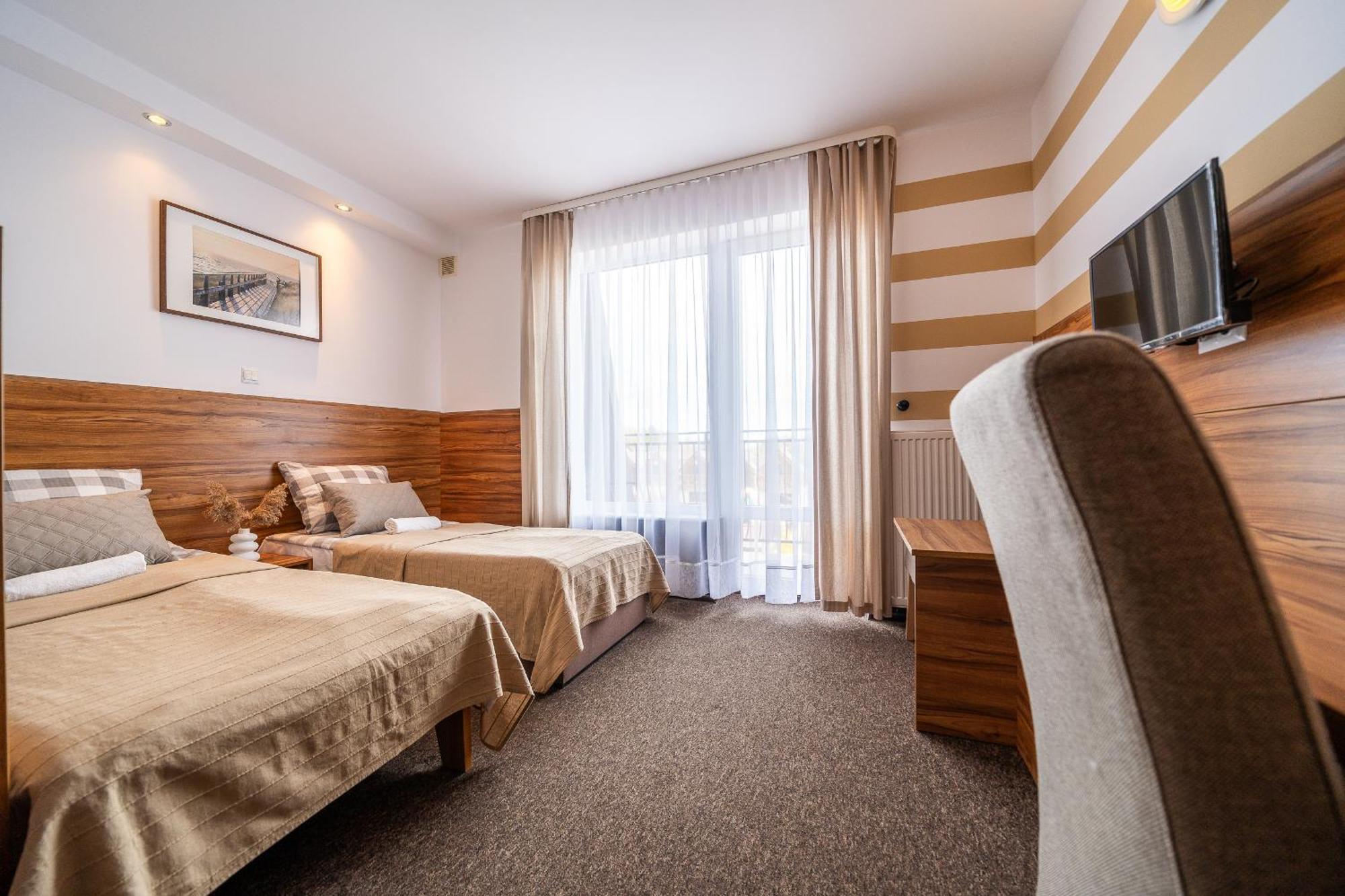 Max Apartamenty - Pokoje - Domki - Restauracja - Basen Großmöllen Exterior foto