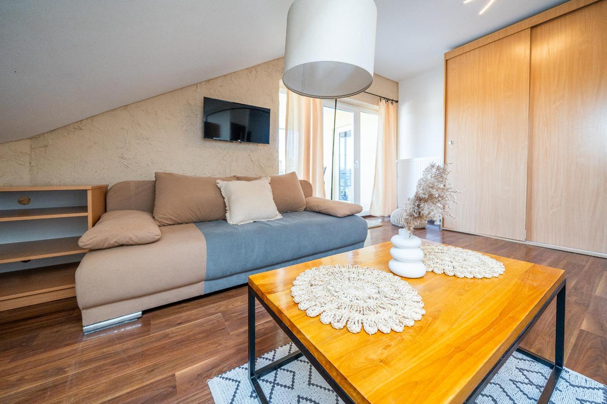 Max Apartamenty - Pokoje - Domki - Restauracja - Basen Großmöllen Exterior foto