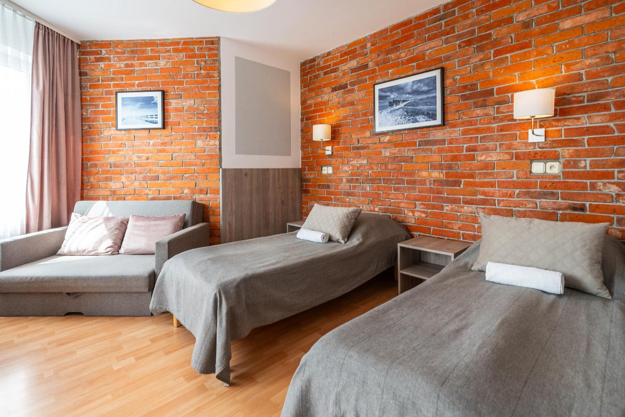 Max Apartamenty - Pokoje - Domki - Restauracja - Basen Großmöllen Exterior foto