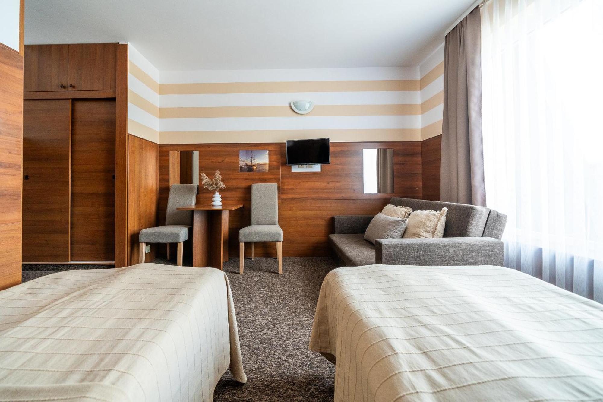 Max Apartamenty - Pokoje - Domki - Restauracja - Basen Großmöllen Exterior foto