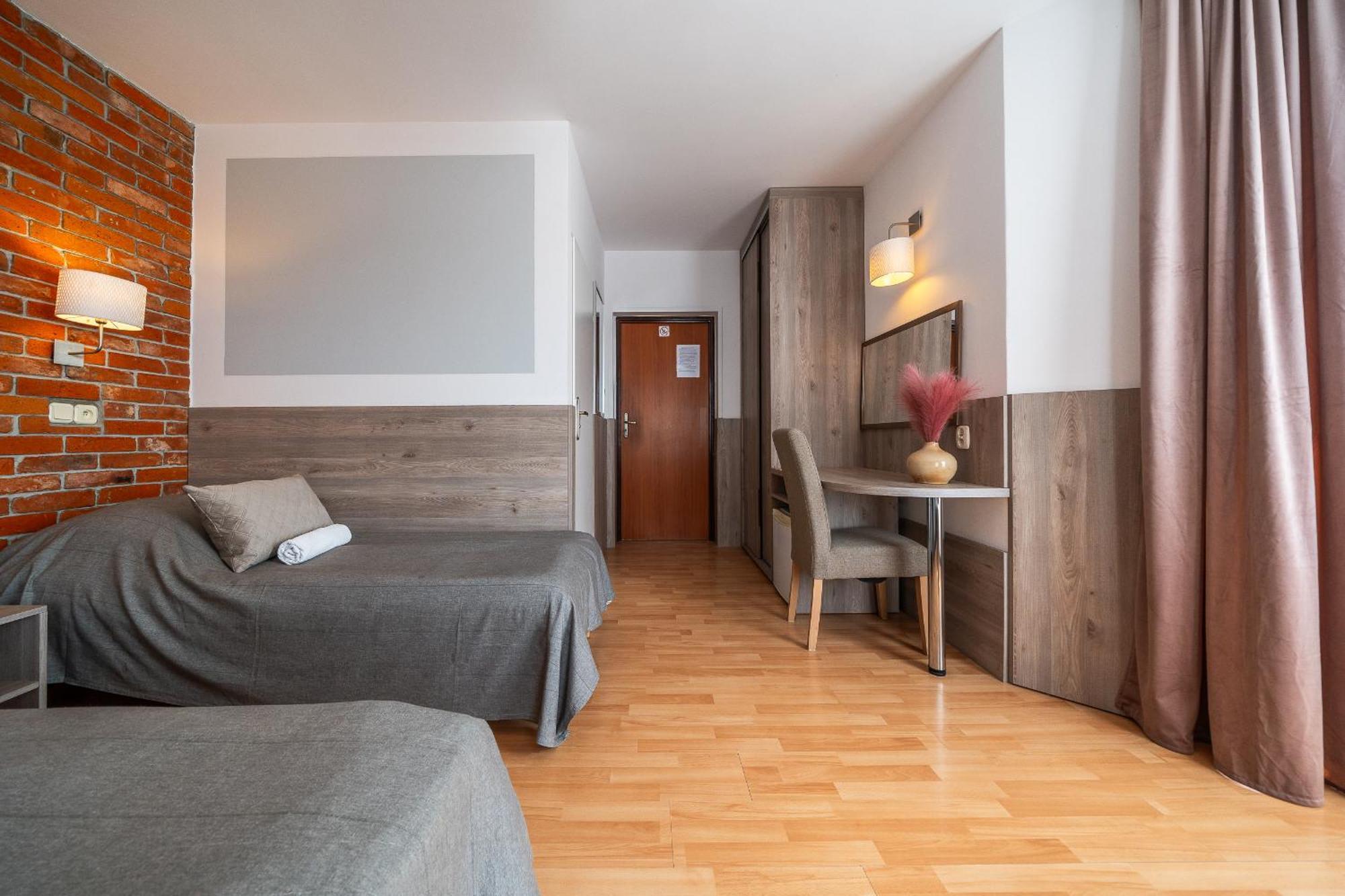 Max Apartamenty - Pokoje - Domki - Restauracja - Basen Großmöllen Exterior foto