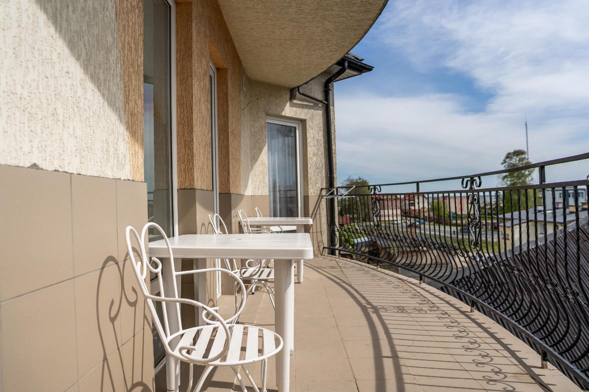 Max Apartamenty - Pokoje - Domki - Restauracja - Basen Großmöllen Exterior foto