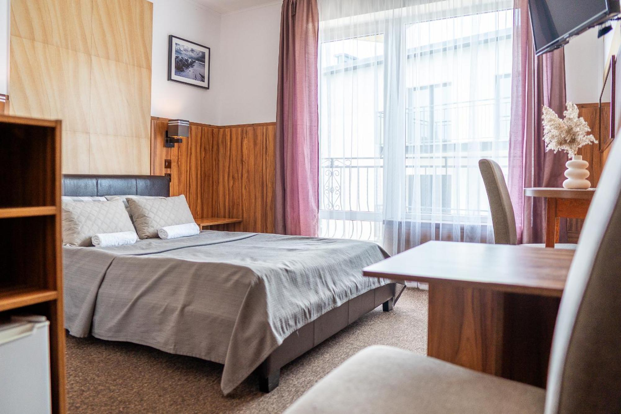Max Apartamenty - Pokoje - Domki - Restauracja - Basen Großmöllen Exterior foto