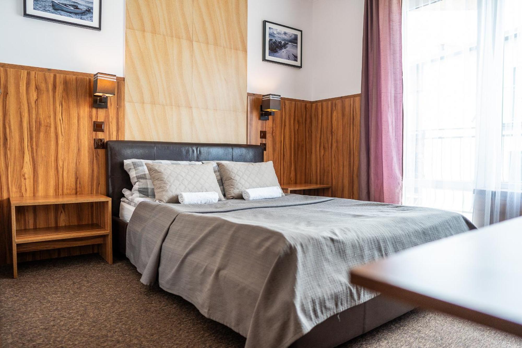Max Apartamenty - Pokoje - Domki - Restauracja - Basen Großmöllen Exterior foto