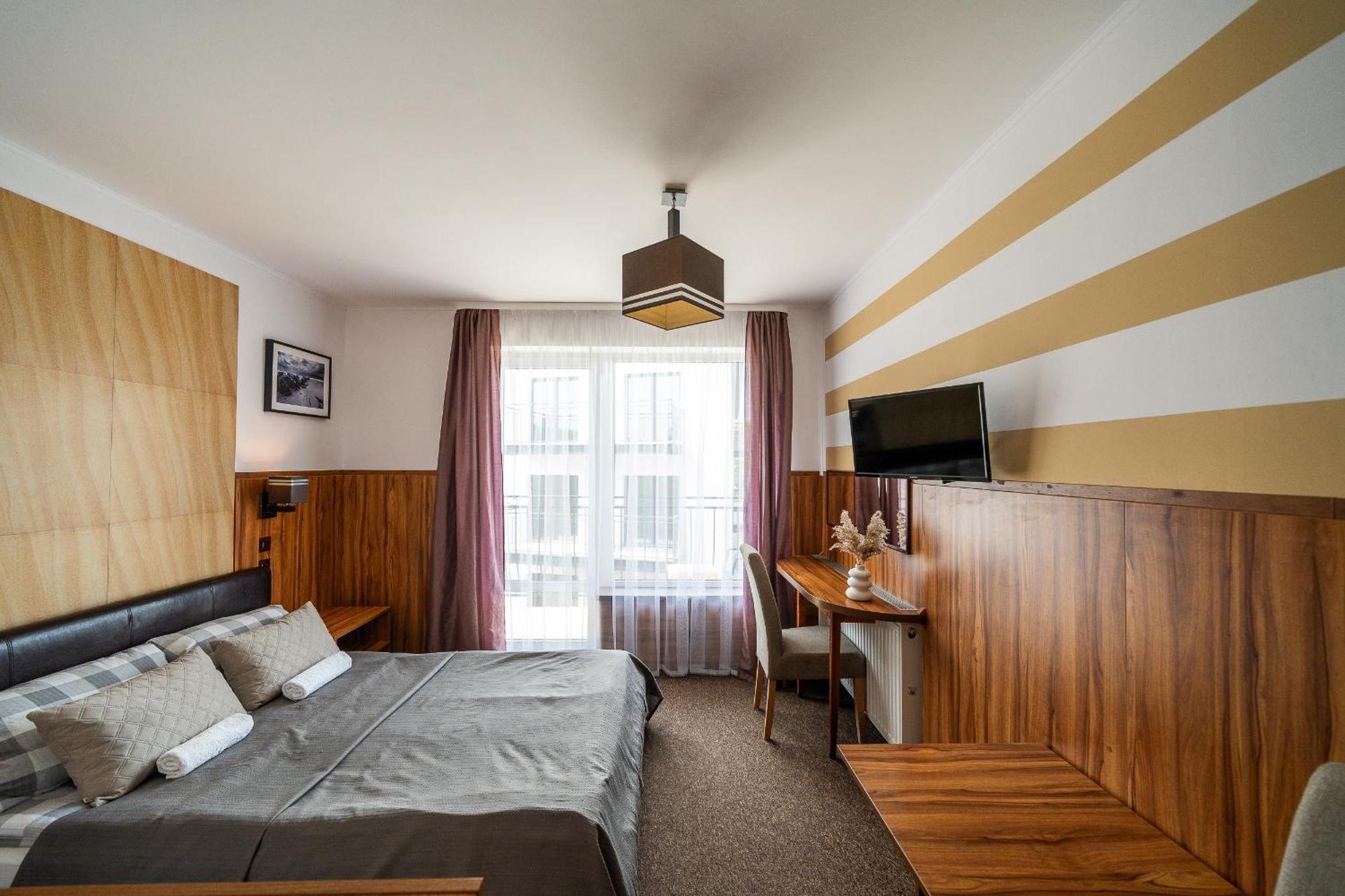Max Apartamenty - Pokoje - Domki - Restauracja - Basen Großmöllen Exterior foto