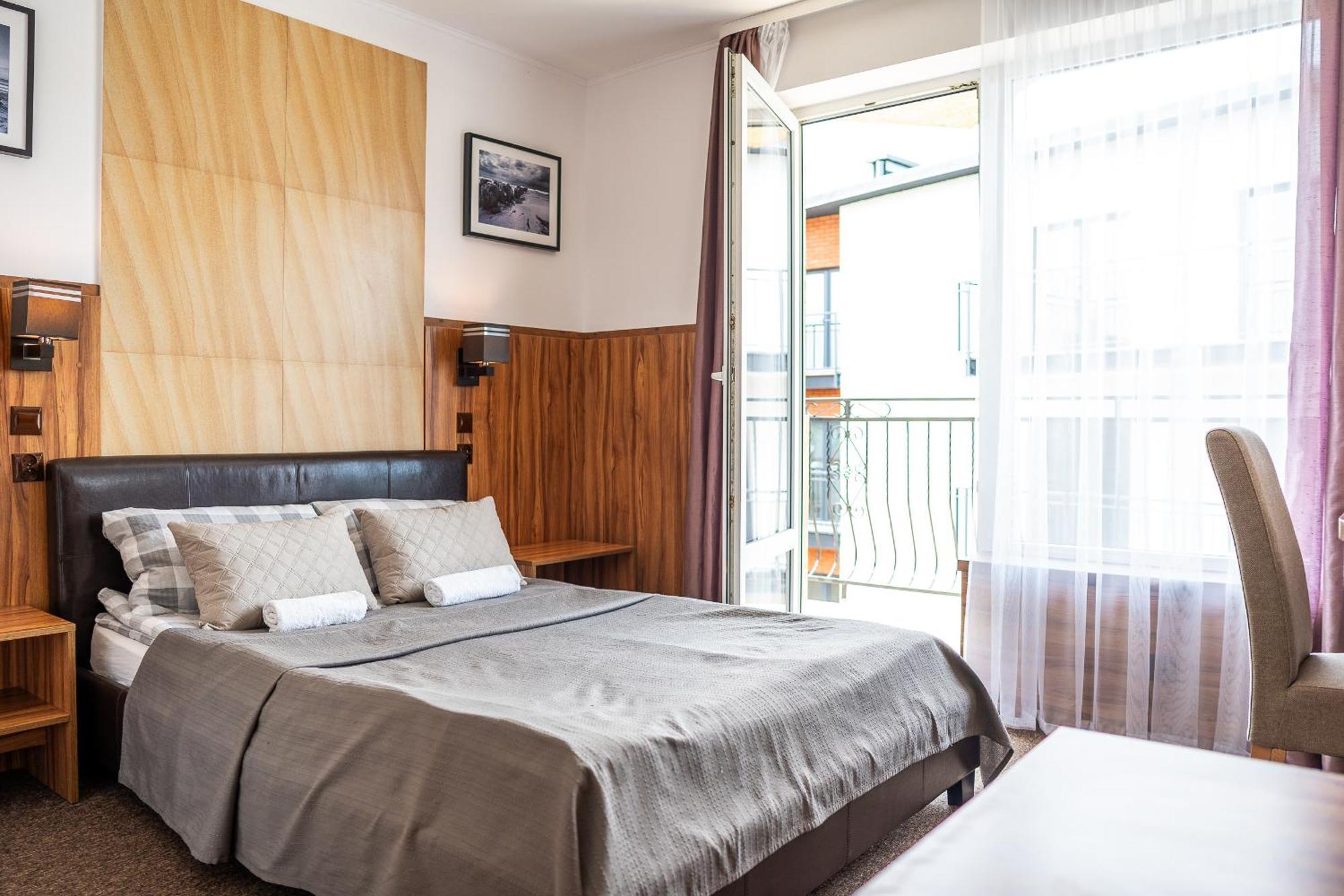 Max Apartamenty - Pokoje - Domki - Restauracja - Basen Großmöllen Exterior foto